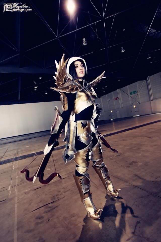 demon_hunter__diablo_3_cosplay_by_kotori_cosplay-d5xosgh