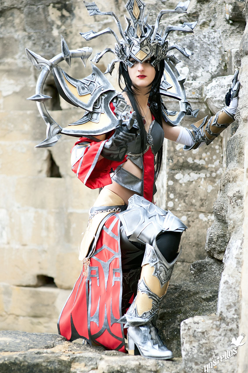 diablo_3_wizard_cosplay_by_sakuraflamme-d602n35